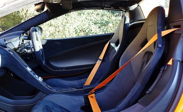 McLaren 675 LT Spider 15