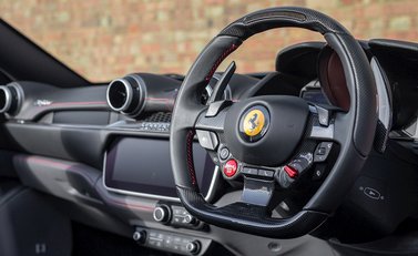 Ferrari Portofino 12