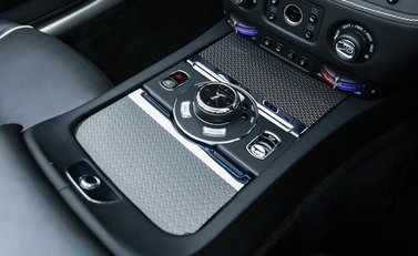 Rolls-Royce Dawn Black Badge 22