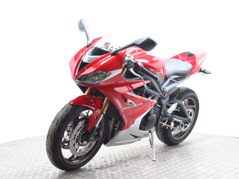 Triumph Daytona 675 DAYTONA 675 ABS 6