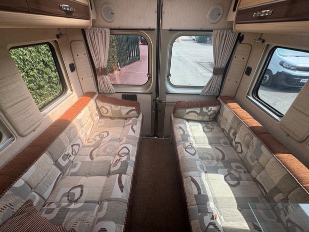 Auto-Sleepers Warwick Duo 2 Berth|2 Belt|Rear Lounge|Shower|Toilet|Vanlux 20