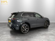 Volkswagen Tiguan 1.5 TSI eHybrid 19.7kWh R-Line SUV 5dr Petrol Plug-in Hybrid DSG Euro 6 (s/ 7