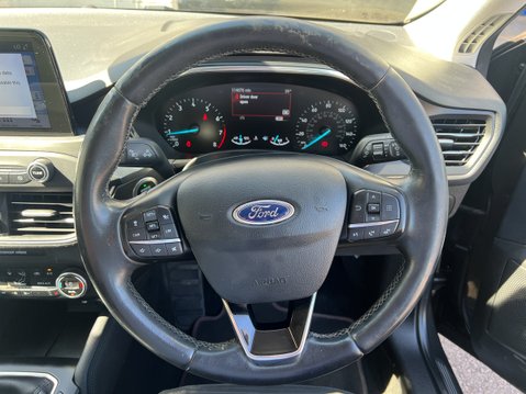 Ford Focus 1.0T EcoBoost Titanium Hatchback 5dr Petrol Manual 19