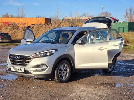 Hyundai TUCSON 1.7 CRDi Blue Drive SE Nav SUV 5dr Diesel DCT Euro 6 (s/s) (141 ps) 10
