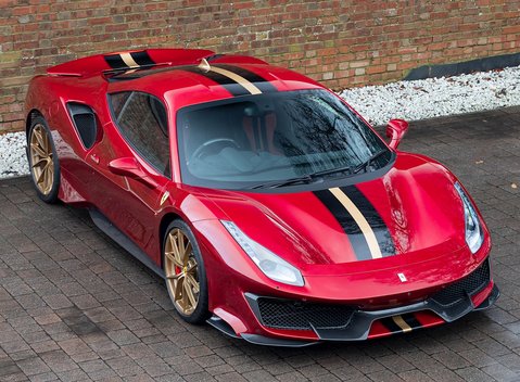 Ferrari 488 Pista 8
