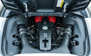 Ferrari 488 Spider 37