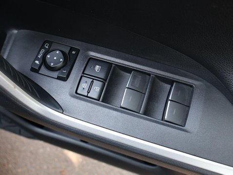 Suzuki Across 2.5 18.1kWh E-CVT 4WD Euro 6 (s/s) 5dr 18