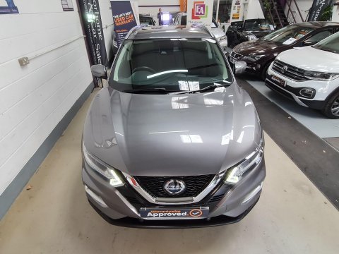 Nissan Qashqai 1.6 DIG-T N-Connecta Euro 6 (s/s) 5dr 15