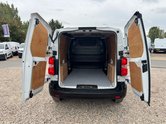 Vauxhall Vivaro SWB L1H1 [SOLD CM] Low Roof 3100 Air Con Sensors EURO 6 NO V 8