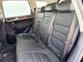 Volkswagen Touareg 3.0 Touareg V6 TSi Hybrid Auto 4WD 5dr 61