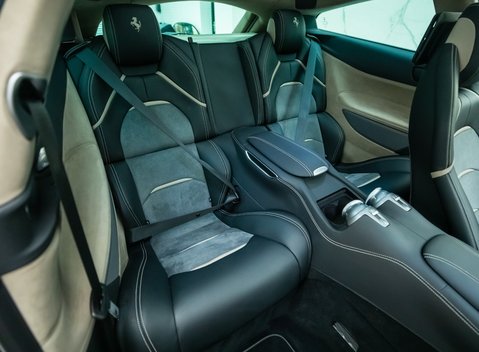 Ferrari GTC4 Lusso V12 15