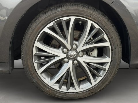 Toyota Yaris 1.5 Hybrid Excel 5dr CVT 12