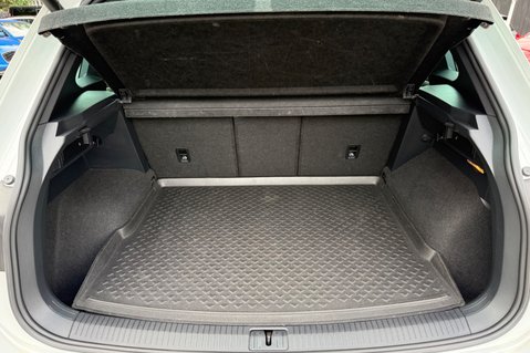 Volkswagen Tiguan R LINE TDI BMT 4MOTION DSG - PAN ROOF - APPLE CAR PLAY -ADAPTIVE CRUISE 22