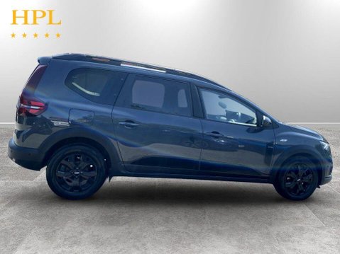 Dacia Jogger 1.0 TCe Extreme SE MPV 5dr Petrol Manual Euro 6 (s/s) (110 ps) 8