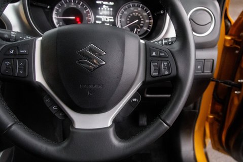 Suzuki Vitara SZ-T BOOSTERJET ALLGRIP MHEV 19