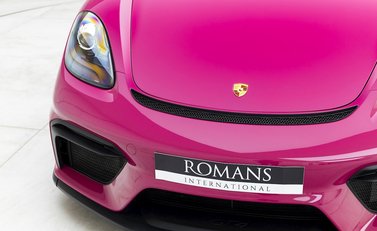 Porsche 718 Cayman GT4 20