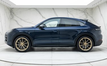 Porsche Cayenne TURBO E-HYBRID COUPE WITH GT PACKAGE 5