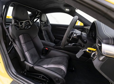 Porsche 911 (991.2) GT3 10