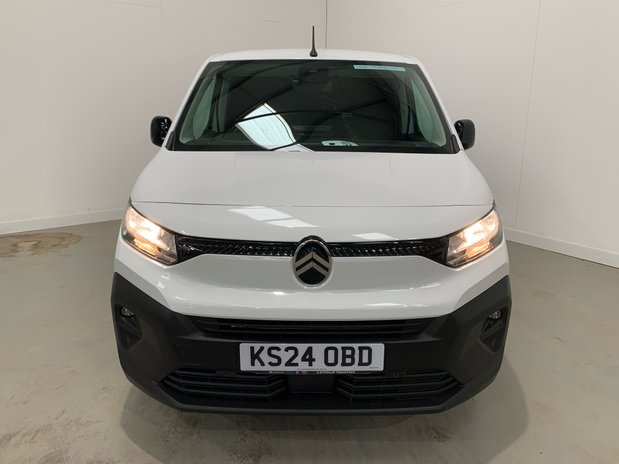 Citroen Berlingo Citroen Berlingo M Diesel 1.5 Blue HDi 100ps Van Driver 2