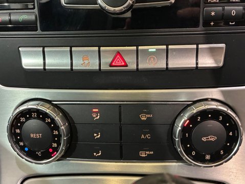Mercedes-Benz SLK 2.1 SLK250 CDI AMG Sport G-Tronic+ Euro 5 (s/s) 2dr 32