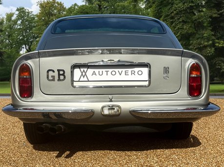 Aston Martin DB6 MANUAL 6