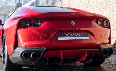 Ferrari 812 Superfast 27