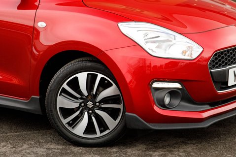 Suzuki Swift ATTITUDE DUALJET 11