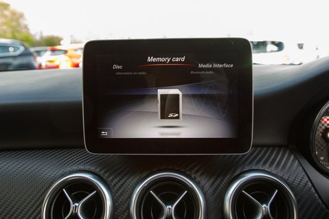 Mercedes-Benz A Class A 200 AMG LINE EXECUTIVE 27