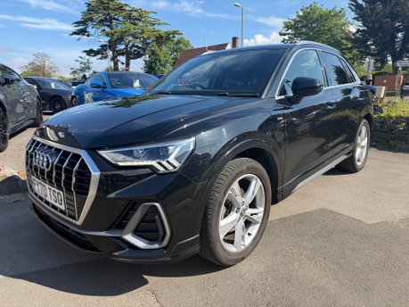 Audi Q3 TFSI S LINE MHEV 1