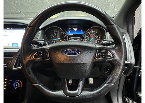 Ford Focus 1.0T EcoBoost ST-Line Hatchback 5dr Petrol Manual Euro 6 (s/s) (140 ps) 61