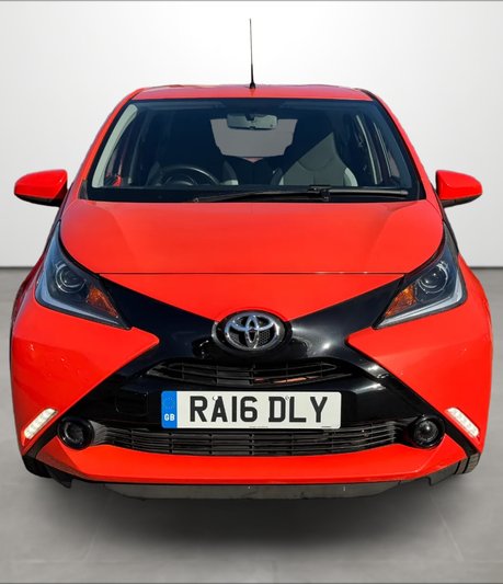 Toyota Aygo 1.0 VVT-i X-Play 5dr x-shift
