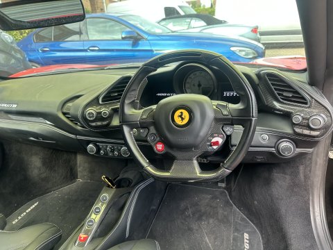 Ferrari 488 GTB 4