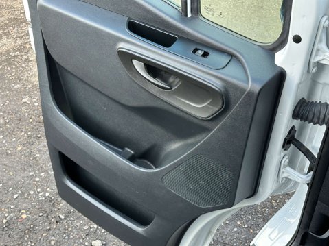 Mercedes-Benz Sprinter 2.0 315 CDI Progressive RWD L3 H2 Euro 6 (s/s) 5dr 28
