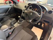 Peugeot RCZ 2.0 HDi Sport Euro 5 2dr 31