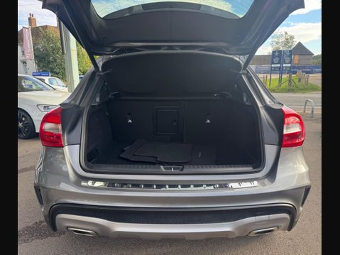 Mercedes-Benz GLA 2.1 GLA220d AMG Line 7G-DCT 4MATIC Euro 6 (s/s) 5dr 27
