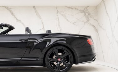 Bentley Continental GT V8 S Convertible Black Edition 30