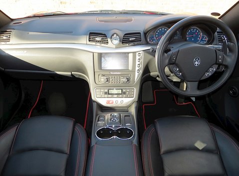 Maserati Granturismo S 13