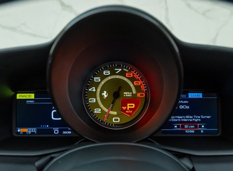 Ferrari 488 SPIDER 22