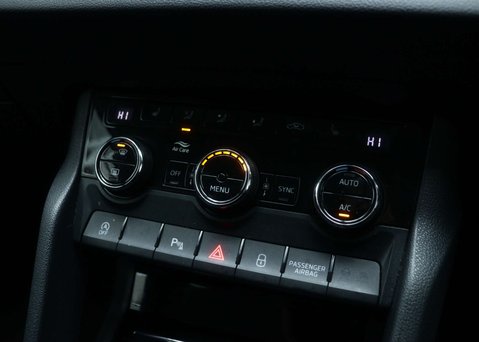 Skoda Karoq 1.6 Karoq SE L TDI 5dr 29