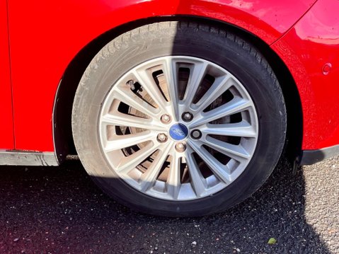 Ford Focus 1.0T EcoBoost Titanium X Euro 6 (s/s) 5dr 10