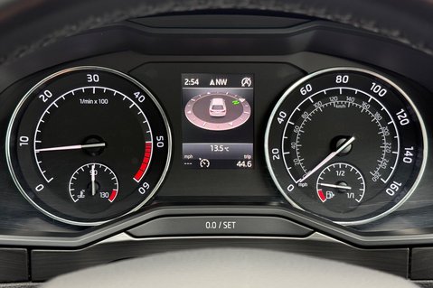 Skoda Superb SE L EXECUTIVE TDI - PANORAMIC SUNROOF  37