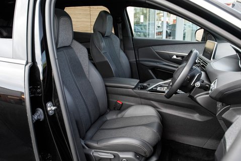 Peugeot 3008 PURETECH S/S GT LINE PREMIUM 30