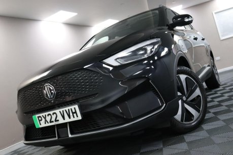 MG ZS TROPHY 32