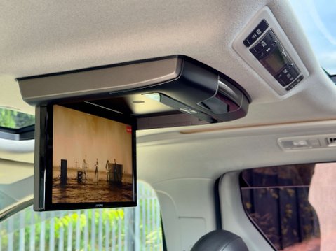 Toyota Vellfire G Edition V6 Sunroof 59