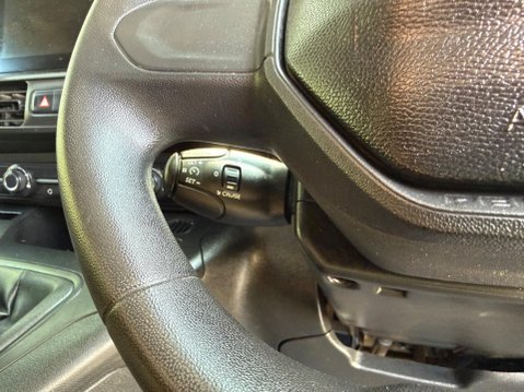 Peugeot Partner BLUEHDI PROFESSIONAL PREMIUM L1 22