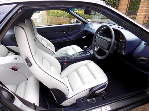 Porsche 928 GT 9