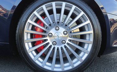 Aston Martin Rapide 12