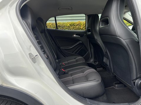 Mercedes-Benz GLA Class GLA 180 URBAN EDITION 25