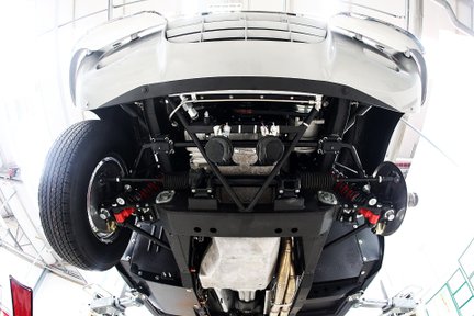 Aston Martin DB6 4.2 Vantage 81