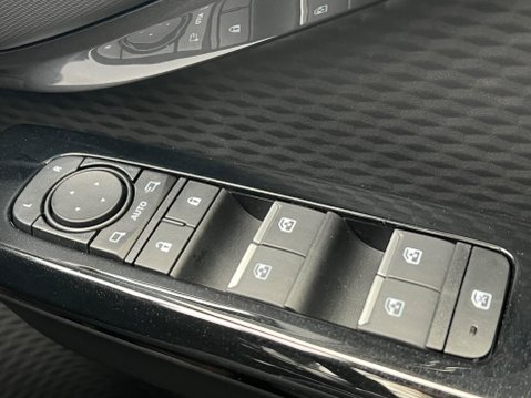 Suzuki e Vitara 49kWh Motion Auto 5dr 27